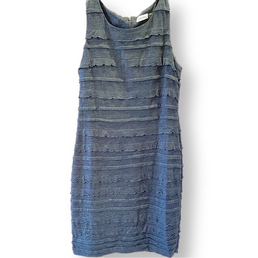 Calvin Klein NWOT gray dress sleeveless lettuce leaf tiered ruffles lined 12P